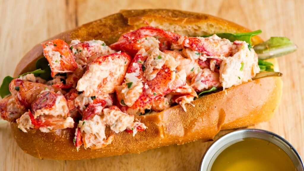 Lobster roll in Maine – Top East Coast foodie destinations Lobster roll in Maine – Top East Coast foodie destinations