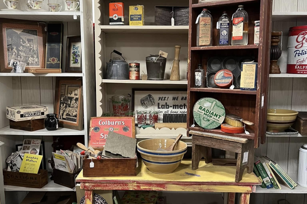 collinsville-antiques-co-new hartford-ct