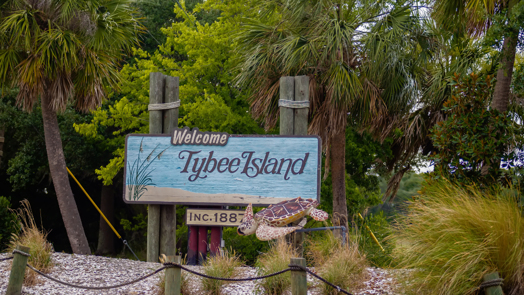 Skip the Crowds: These 7 Hidden Beach Towns Are Worth the Drive